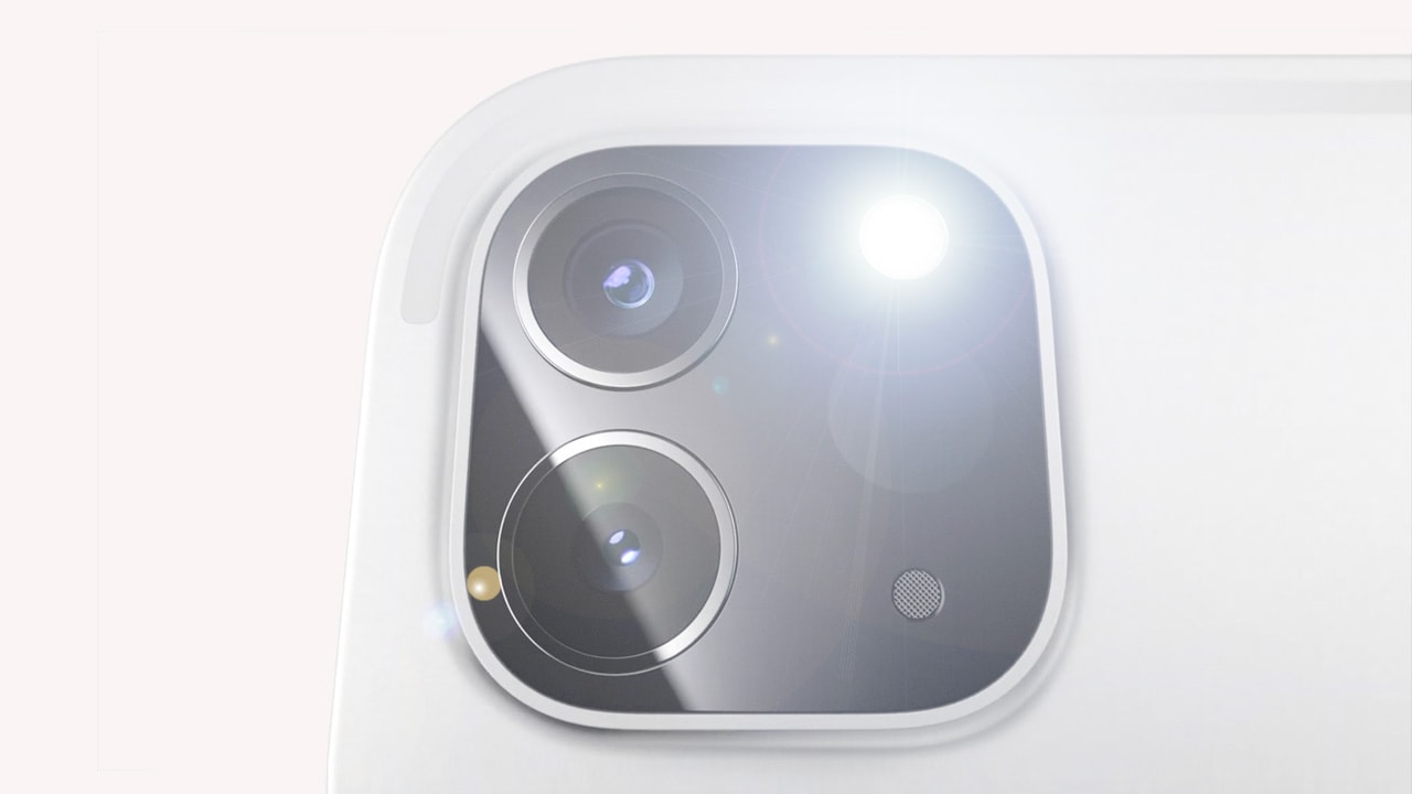 Image: iPad Pro camera with flash turned on.