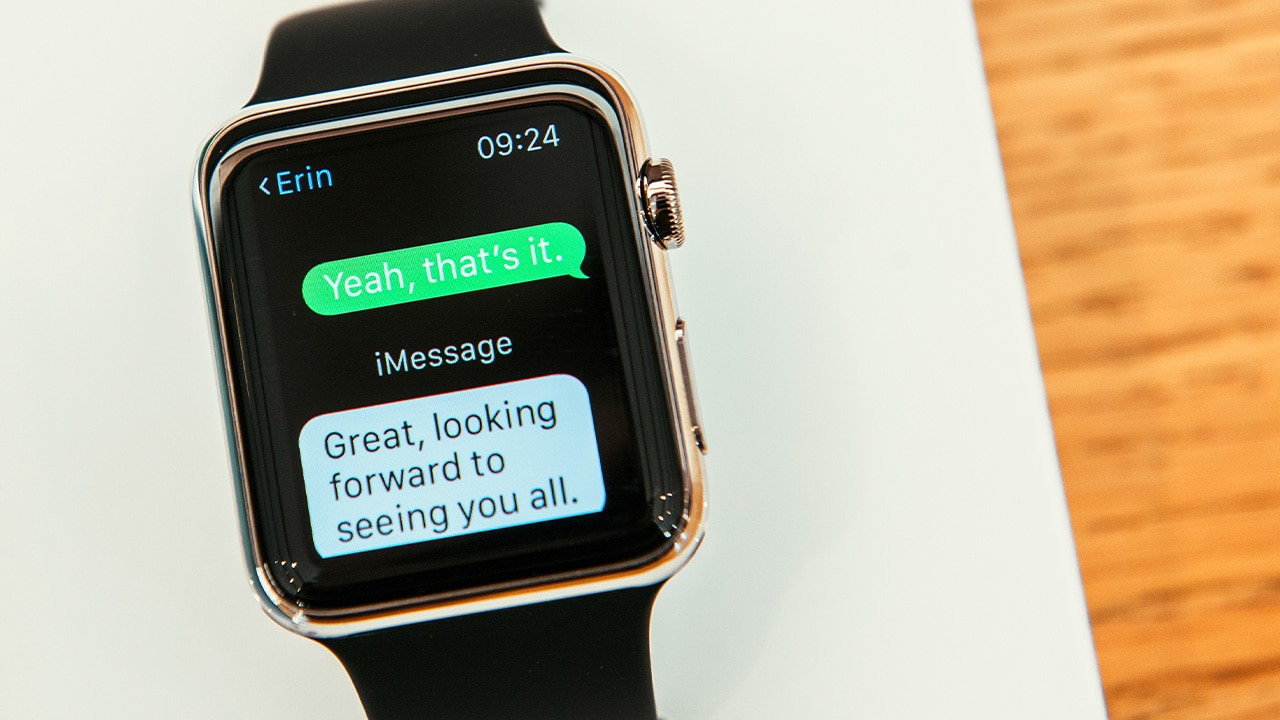 Image: iMessage on an Apple Watch.